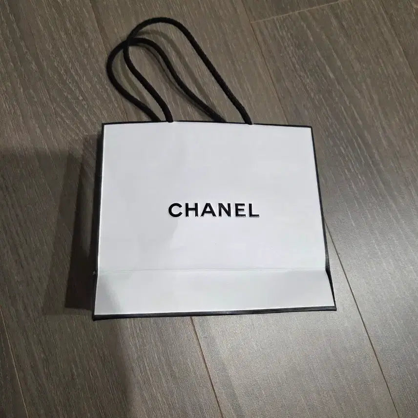 [BUNJANG] Chanel Shopping Bag / 샤넬쇼핑백
