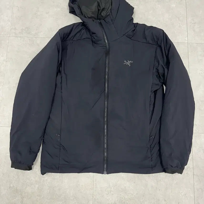 [BUNJANG] Arc'teryx Atom Heavyweight Hoodie Black L / (정품) 아크테릭스 arcteryx 아톰 헤비웨이트 후디 블랙 L 비시즌 급처