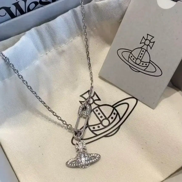 [BUNJANG] Vivienne Westwood Saturn Pin Necklace / 서태후 토성 핀 목걸이  나나 동영 풀 다이아몬드 클라비클 체인 달콤하고 쿨한 스타일