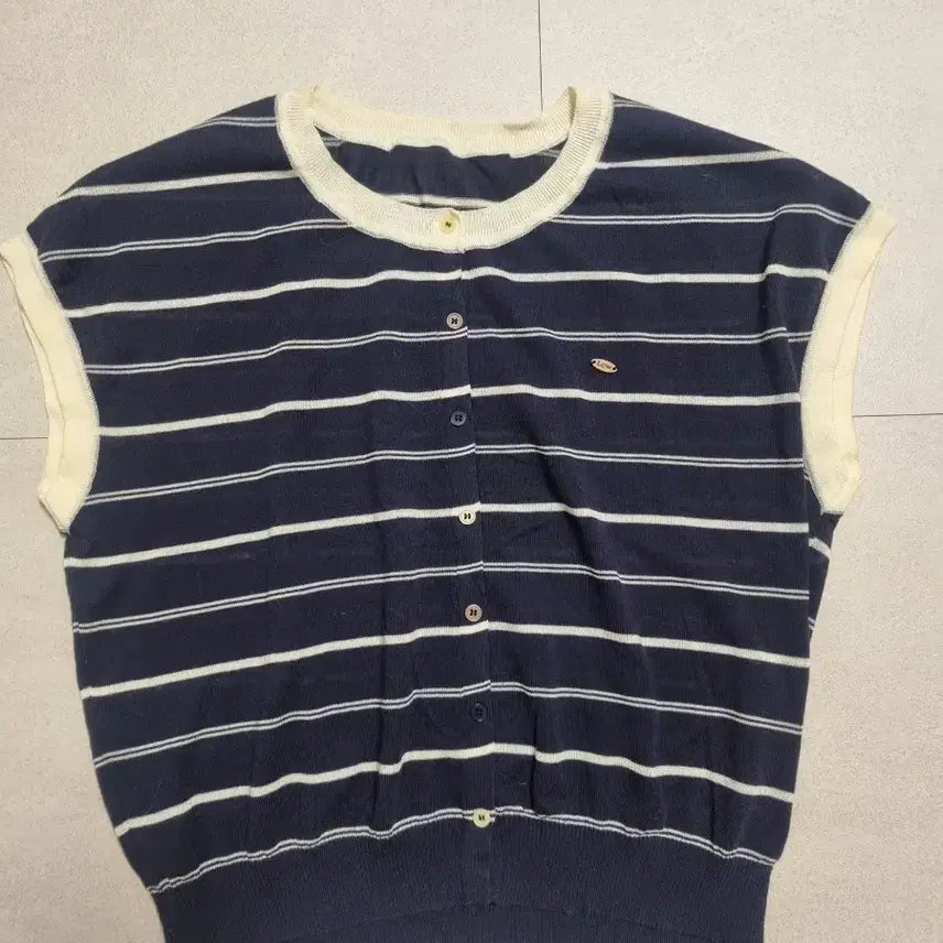 [BUNJANG] Striped Short Sleeve Knit Top / 반팔 니트