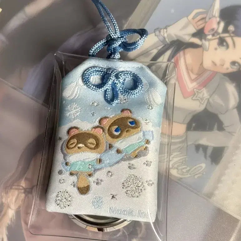 [BUNJANG] Animal Crossing Nook's Cranny Omamori Charm (Winter Theme) / 너굴 상점 동숲 오마모리