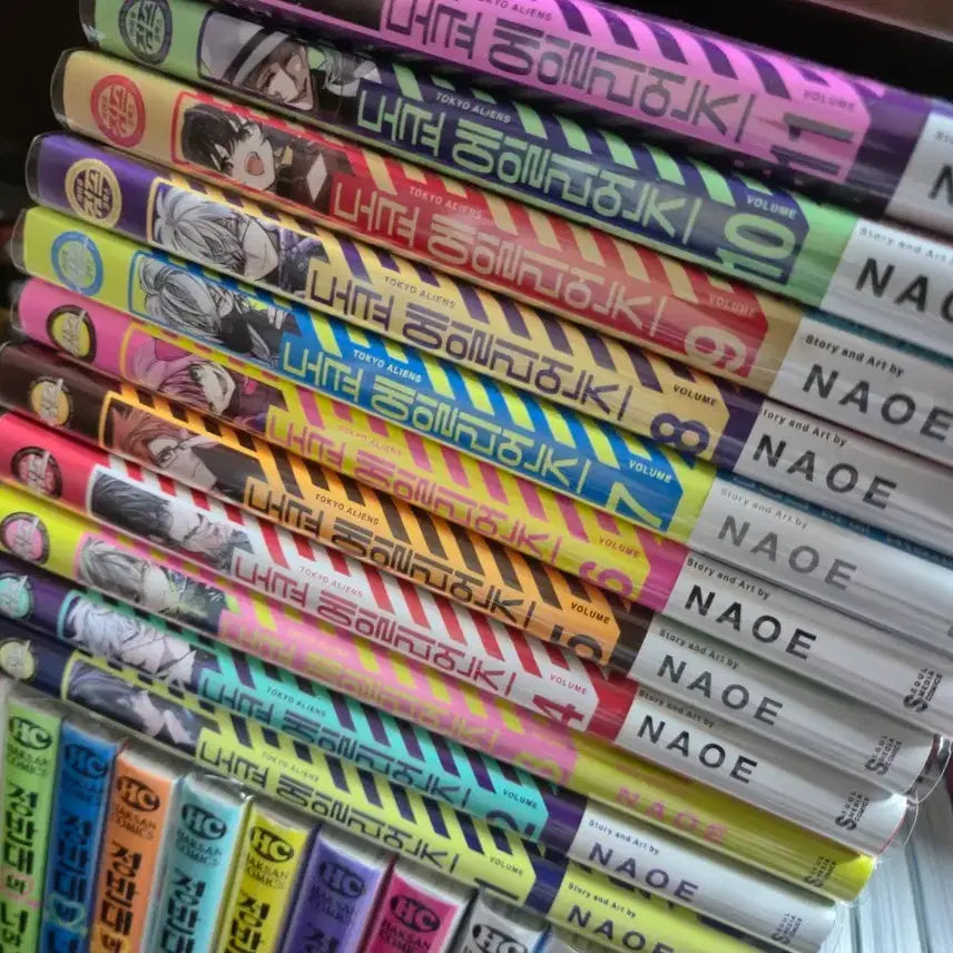 [BUNJANG] Tokyo Aliens Complete Set (Volumes 1-11) First Edition with Extras / 도쿄에일리언즈 1권-11권 전권초판 특전포함판매