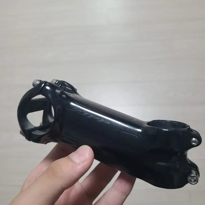 [BUNJANG] Zipp Service Course Beyond Black Stem 100mm 17 Degree / 짚 서비스코스 비욘드블랙*개급처*짚 서비스코스sl 비욘드블랙 100미리 17도 판매 (검색어 픽시, 픽스드기어, 트랙, 싱글기어, 경륜, 대차, 위아위스, 위아위스txt, 엔진11
