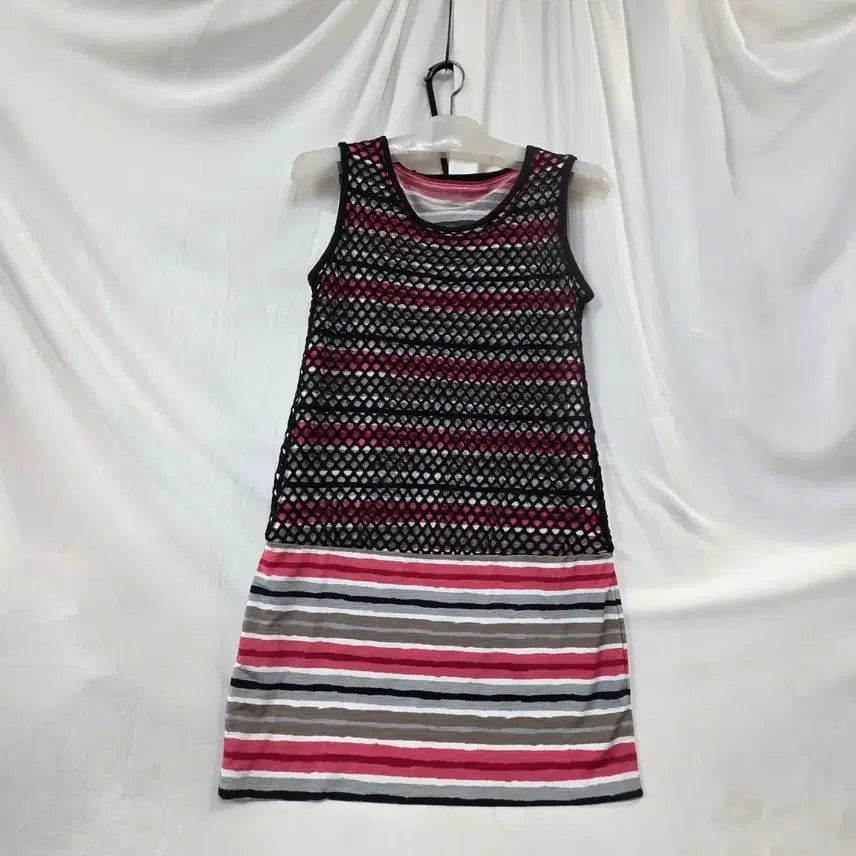 [BUNJANG] VIKI Women's Striped Mesh Sleeveless Top / VIKI여성스트라이프메쉬민소매F