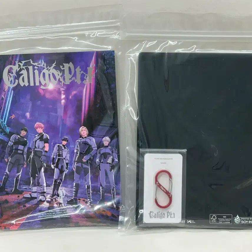 [BUNJANG] PLAVE DA$H Fugitive Sealed Album + Eunho Carabiner Set / 플레이브 대쉬 퓨지티브 미개봉 앨범 + 은호 카리비너