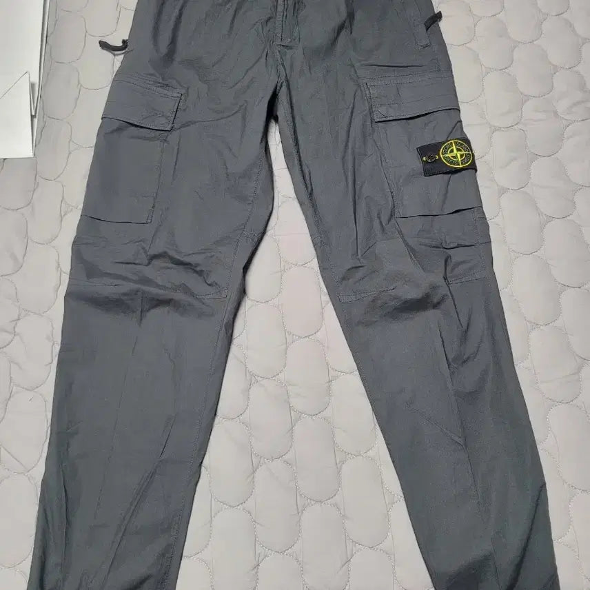[BUNJANG] Stone Island Jogger Pants (Size 30-32) / 스톤아일랜드조커팬츠30-32새상품