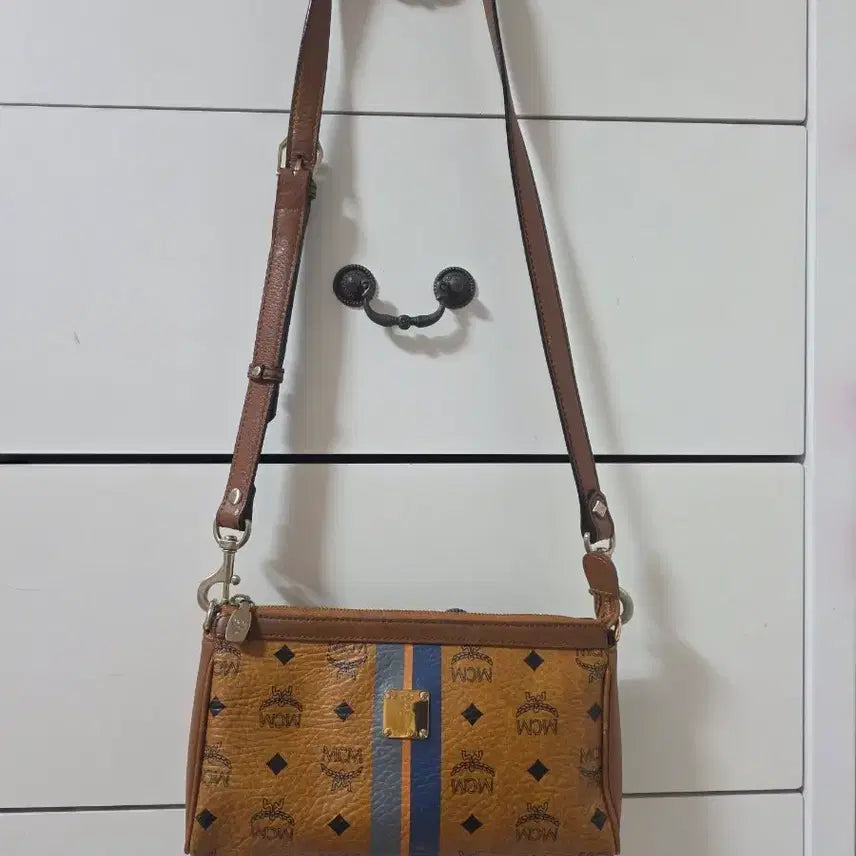 [BUNJANG] MCM Mini Crossbody Bag / 엠씨엠크로스백