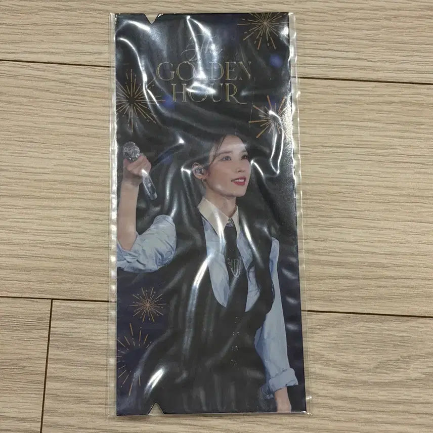 [BUNJANG] IU Golden Hour CGV Special Setlist Ticket Photocard Bundle Set / 아이유 골든아워 cgv 특전 셋리스트 티켓 포토카드 2종 일괄 양도