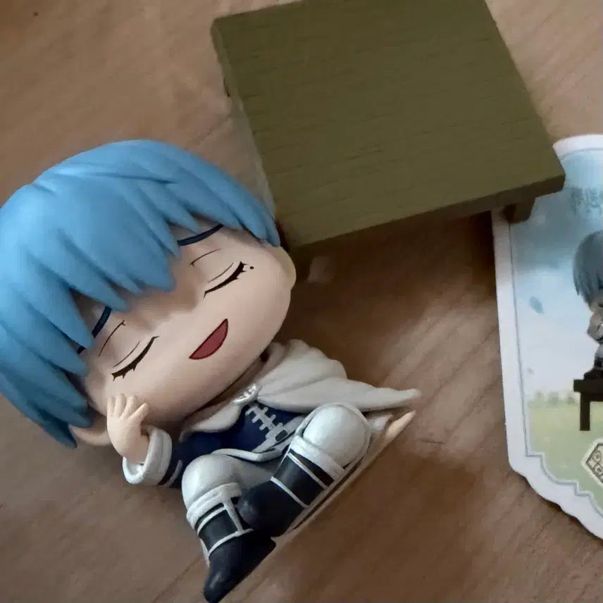 [BUNJANG] Frieren: Beyond Journey's End Himmel Figure / 택포) 장송의 프리렌 여행일기 시리즈 힘멜 피규어