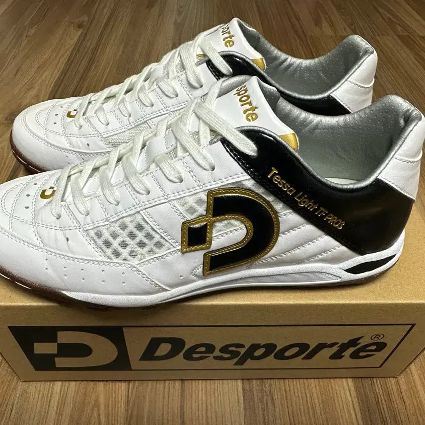 [BUNJANG] Desports Tesalate Pro 3 Futsal Shoes (Size 270) / 데스포르치 테사라이트 프로3 270 사이즈 풋살화 (최종 가격)