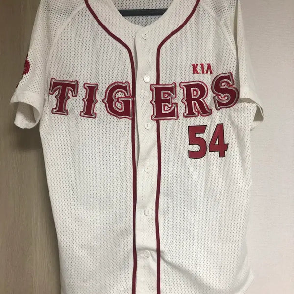 [BUNJANG] KIA Tigers Yang Hyeon-jong #54 2009 Baseball Jersey / KIA 타이거즈 유니폼 54번 2009년 유니폼 양현종 팝니다