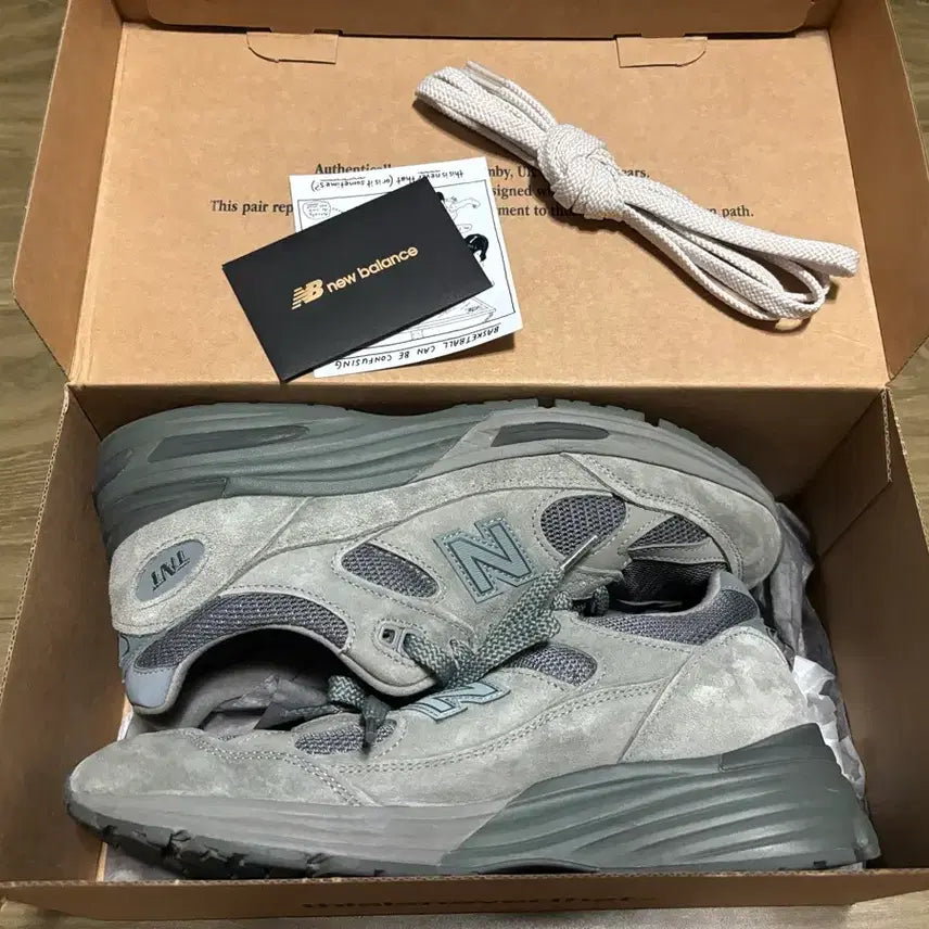 [BUNJANG] New Balance x Thisisneverthat 991v2 Made in UK Grey US 8 / 뉴발란스 x 디스이즈네버댓 991v2 메이드 인 UK 그레이 260