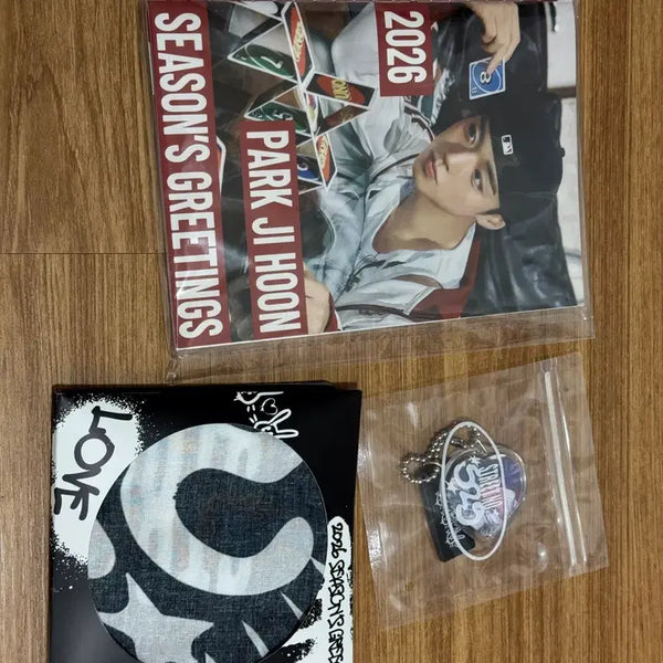 [BUNJANG] Park Ji Hoon 2026 Season's Greetings Photocard & Keyring Set / 박지훈 2026 시그