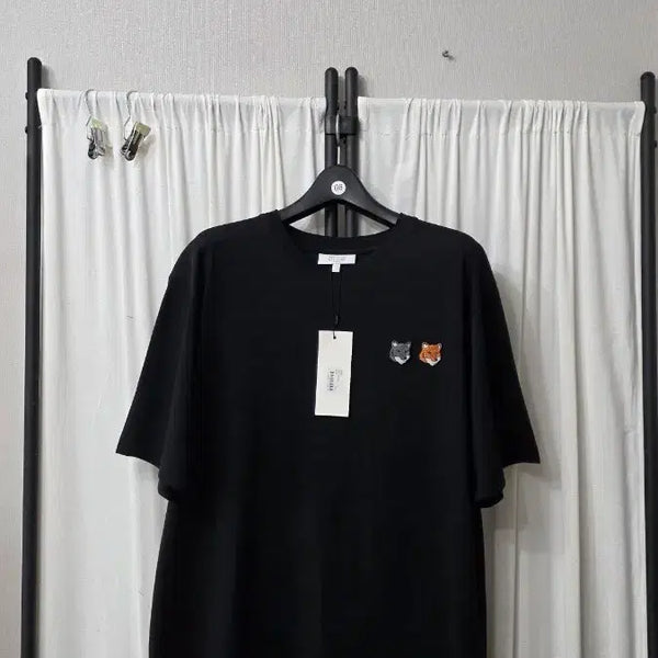 [BUNJANG] Maison Kitsuné Double Fox Embroidery T-Shirt / 메종키즈네 2폭스 반팔티
