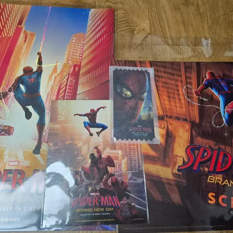 [BUNJANG] Spider-Man Original Ticket, Art Card, Sound Poster, and ScreenX Poster Bundle / 스파이더맨 오리지널 티켓 광음포스터 아트카드 스크린X 포스터 일괄판매합니다