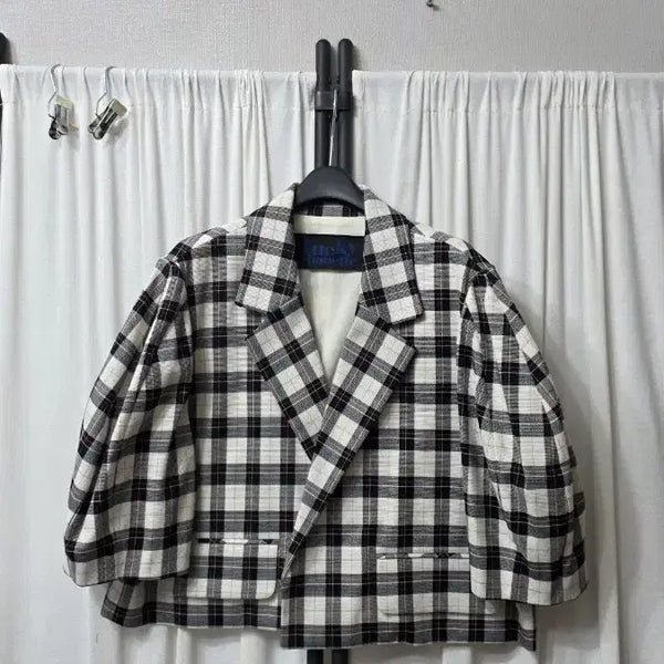 [BUNJANG] Lucky Chouette Check Pattern Cropped Jacket / 럭키슈에뜨 자켓