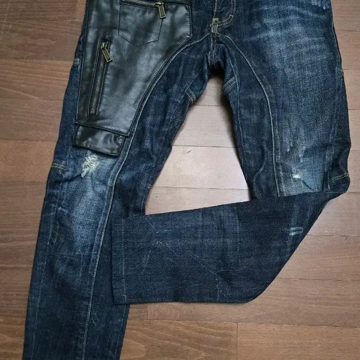 [BUNJANG] DSQUARED2 Damaged Leather Patch Biker Jeans / 정품!디스퀘어드2 데미지 바이크 가죽패치진  30~31