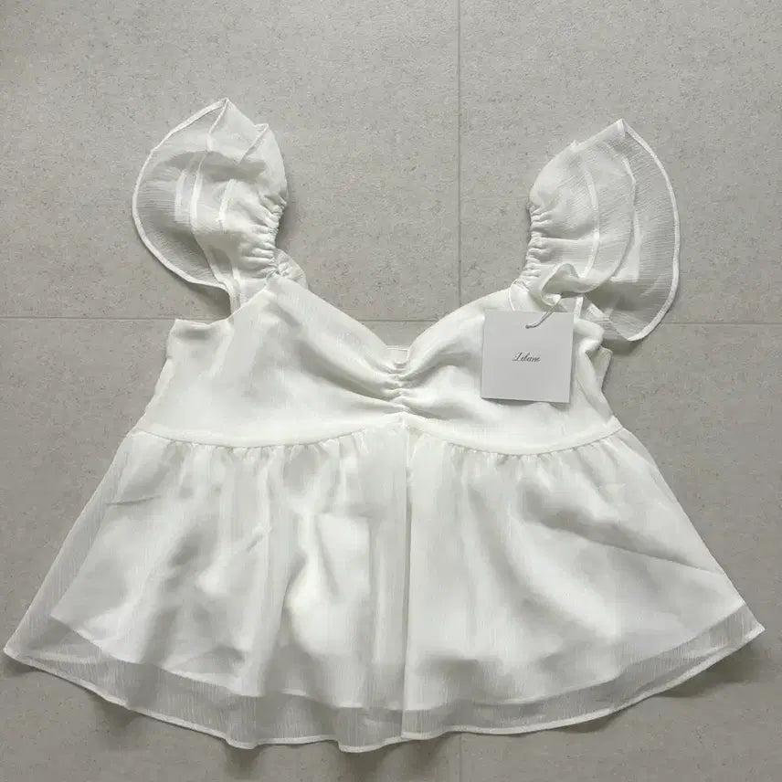 [BUNJANG] Le Vain Nadia Blouse White Size M / 르베인 나디아 블라우스 M