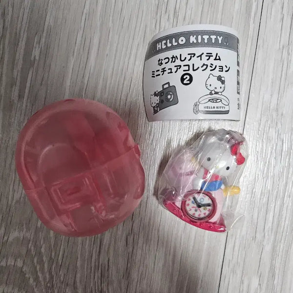 [BUNJANG] Sanrio Hello Kitty 50th Anniversary Natsukashi Retro Miniature Gacha Alarm Clock Vol. 2 / 산리오 헬로키티 50주년 나츠카시 레트로 미니어쳐 가챠 2탄 자명종