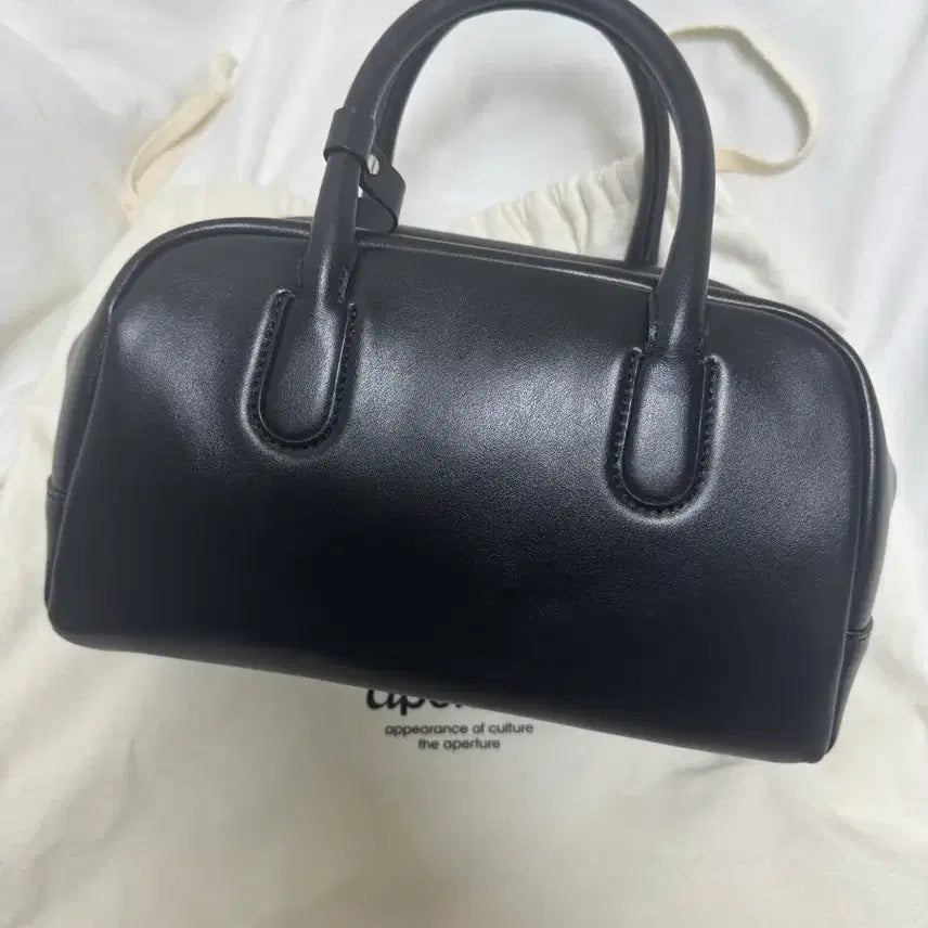[BUNJANG] The Feature Bread Bag Black / 디애피처 브래드백 블랙