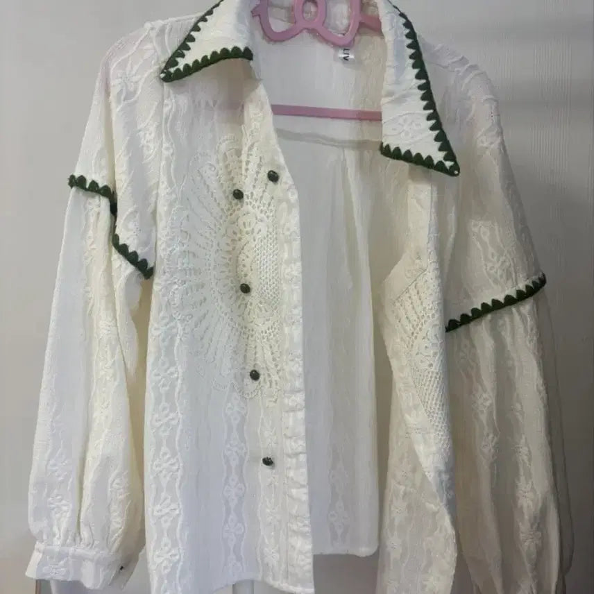 [BUNJANG] Ivory Bohemian Embroidered Blouse / 아이보리 보헤미안 자수 블라우스