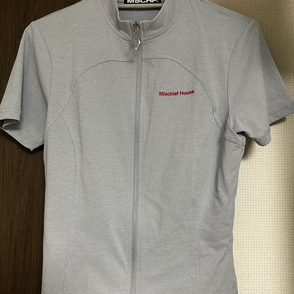 [BUNJANG] Mischief Mock Neck Zip-Up Short Sleeve Grayish Blue L / 미스치프 목크넥 집업 그레이시블루 L