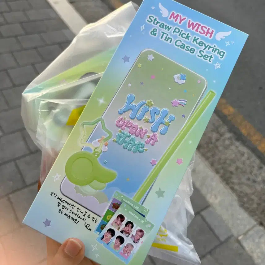 [BUNJANG] NCT WISH Mega Coffee Collaboration Straw Pick Keyring & Tin Case Set / 엔시티위시 메가커피 콜라보 스트로우픽 키링 & 틴케이스 세트