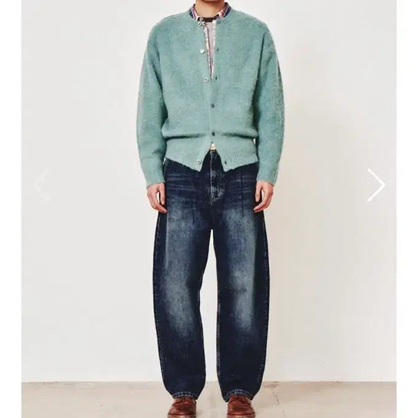[BUNJANG] Artifects One-Tuck Curved Denim (Washed Indigo) / 아트이프액츠 원턱 커브드 데님(워시드 인디고)