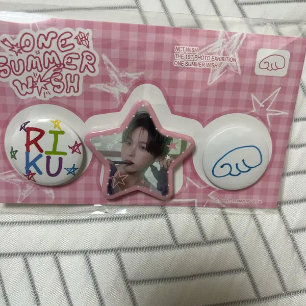 [BUNJANG] Riku Exhibition Pin Button / 전시회 리쿠 핀버튼