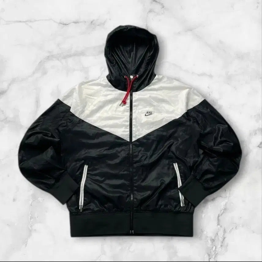 [BUNJANG] Nike Windrunner Jacket / 나이키 윈드러너 바람막이 100
