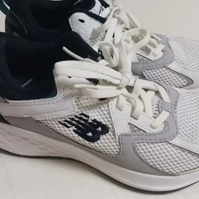 [BUNJANG] New Balance Unisex Running Shoes MRNXTMD / 뉴발란스 운동화 공용 런닝화 MRNXTMD //225