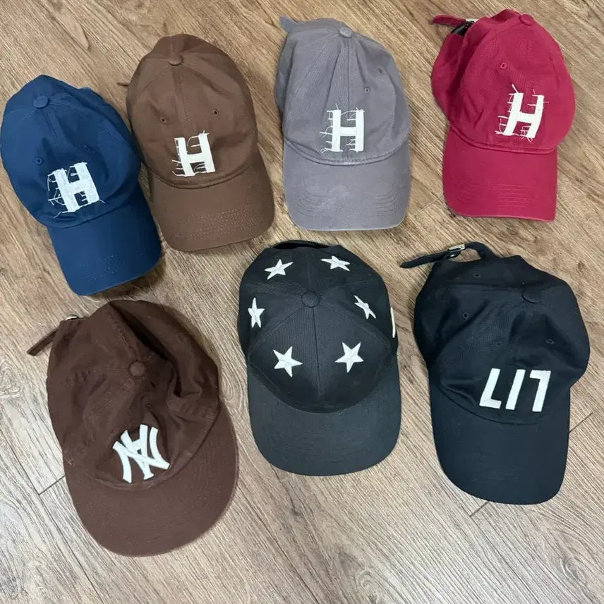 [BUNJANG] Heaa Anot Stereo Vinyls Bundle Set Caps / 모자 일괄 판매 해아 hea.a / 아노트 스트레오 바이널즈