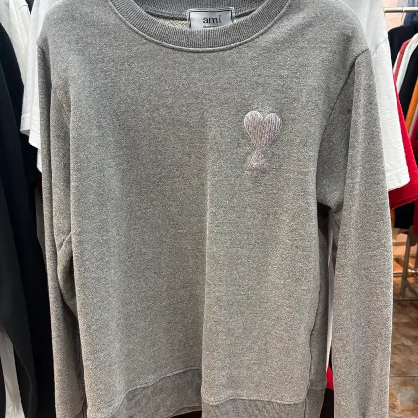 [BUNJANG] AMI Grey Heart Logo Sweatshirt (Size S) / 아미 그레이 하트 로고 s