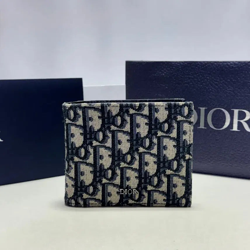 [BUNJANG] Dior Oblique Jacquard Compact Wallet / 디올 오블리크 자카드 컴팩트 반지갑