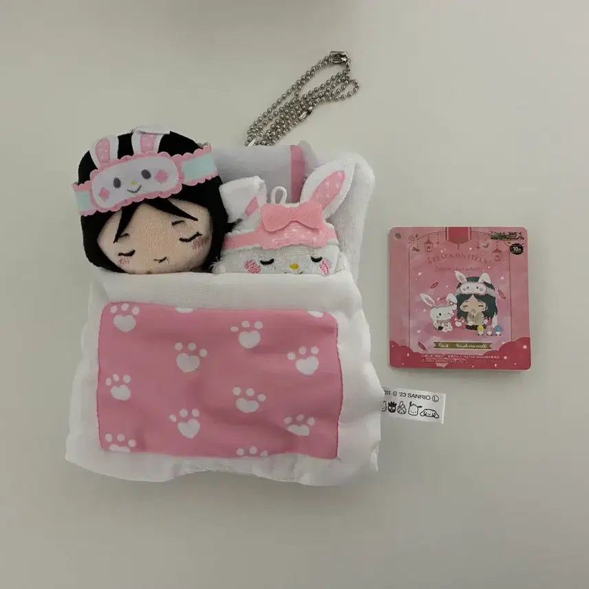 [BUNJANG] Attack on Titan Sanrio Pikikfinger Plush / 진격의거인 산리오 피크핑거 이불누이