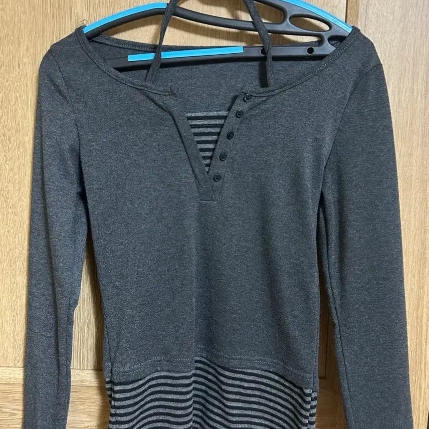 [BUNJANG] Striped Long Sleeve T-Shirt / 스트라이프 긴팔 티셔츠