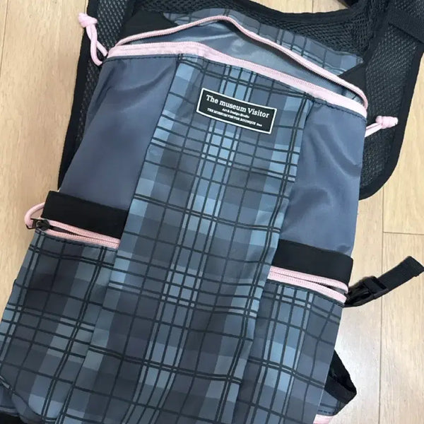 [BUNJANG] The Museum Visitor Plaid Backpack / 더 뮤지엄 비지터 체크무늬 백팩 판매