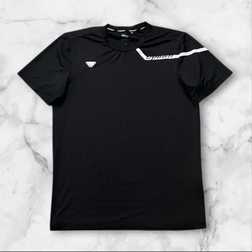 [BUNJANG] Dynafit Men's Functional Short Sleeve T-Shirt Size 95 / 다이나핏 기능성 반팔 95