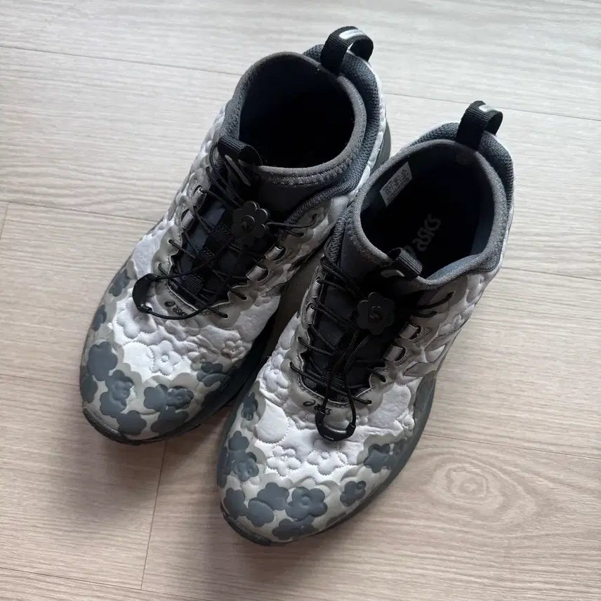 [BUNJANG] ASICS x Cecilie Bahnsen Gel Terrain MT Pure Silver / 아식스 x 세실리에 반센 젤 터레인 MT 퓨어 실버 240