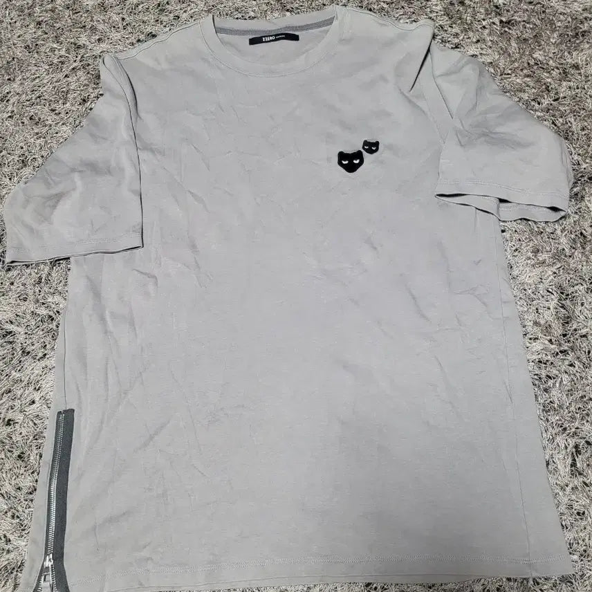 [BUNJANG] ZZero Songzio Cat Embroidery Short Sleeve T-Shirt / Zzero 송지오 캣 자수  반팔티