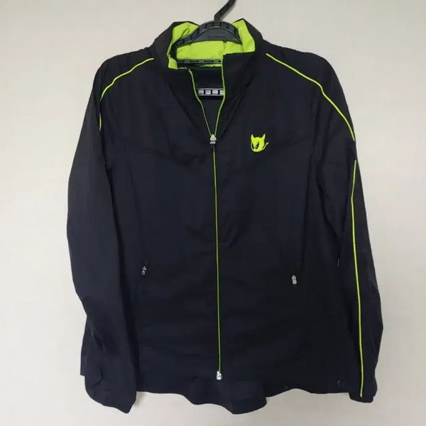 [BUNJANG] WAAC Women's Golf Windbreaker with Back Cutout / 왁 WAAC 여성 골프 뒷면절개 바람막이