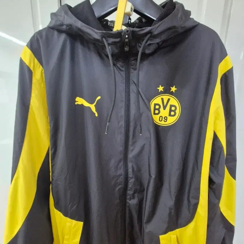 [BUNJANG] Puma BVB Borussia Dortmund Pre-Match Windbreaker Yellow / 푸마 BVB 보루시아 도르트문트 프리매치  바람막이 옐로우