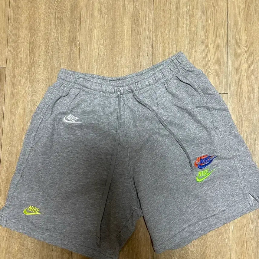 [BUNJANG] Nike Multi Swoosh Grey Shorts - Size M / 나이키 멀티스우시 그레이 반바지m