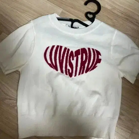 [BUNJANG] Love Is True Knit Short Sleeve T-Shirt / 러브이즈트루 니트 반팔
