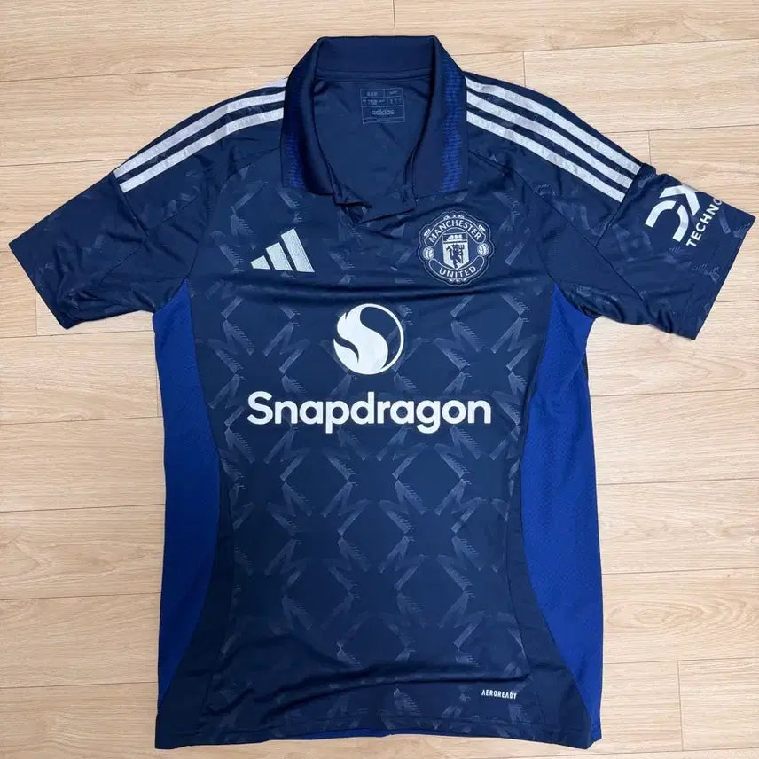 [BUNJANG] Manchester United 24/25 Away Authentic Jersey (Size M) / 맨유 24/25 어웨이 노마킹 유니폼 M
