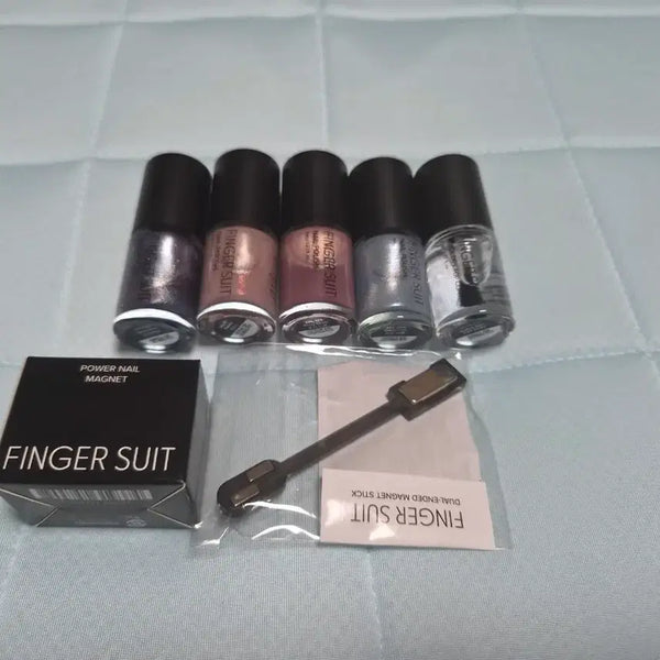 [BUNJANG] Fingersuit Magnetic Nail Polish Set (4 Colors + Top Coat + 2 Magnets) / 핑거수트 자석네일 4종 + 탑코트 + 마그넷 2종 세트