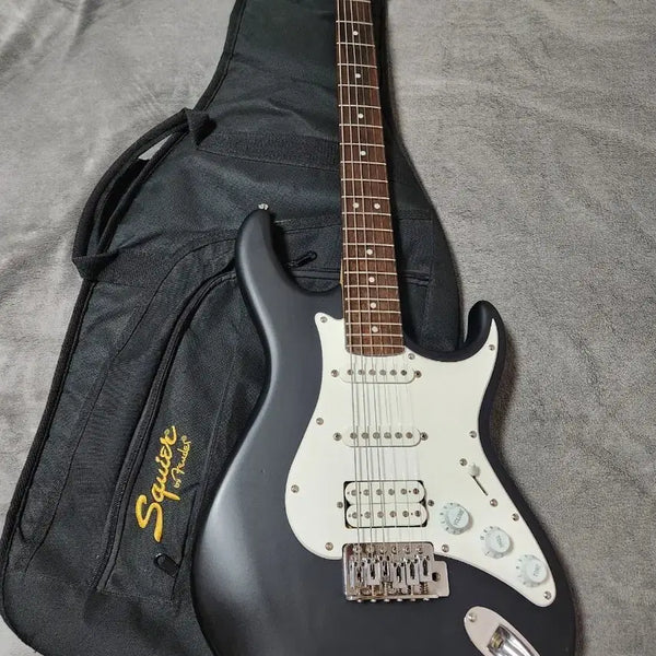 [BUNJANG] Colt G110 Electric Guitar with Full Set Accessories / 콜트 G110 일렉기타
