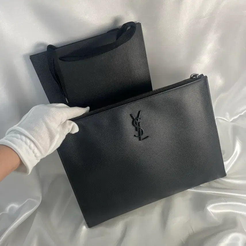 [BUNJANG] Saint Laurent Black Clutch Bag / 생로랑 클러치 블랙 A급 쇼핑백 포함