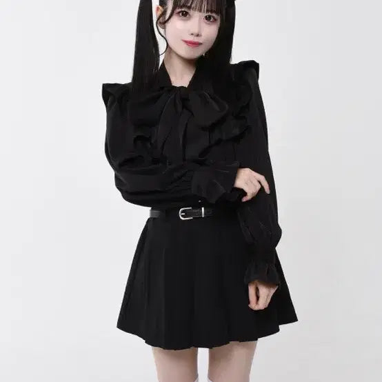 [BUNJANG] TRAVAS TOKYO Logo Embroidered Bowtie Blouse - Black / 트라바스토쿄 TRAVAS TOKYO 로고 자수 보우타이 블라우스-블랙 지뢰계 블라우스