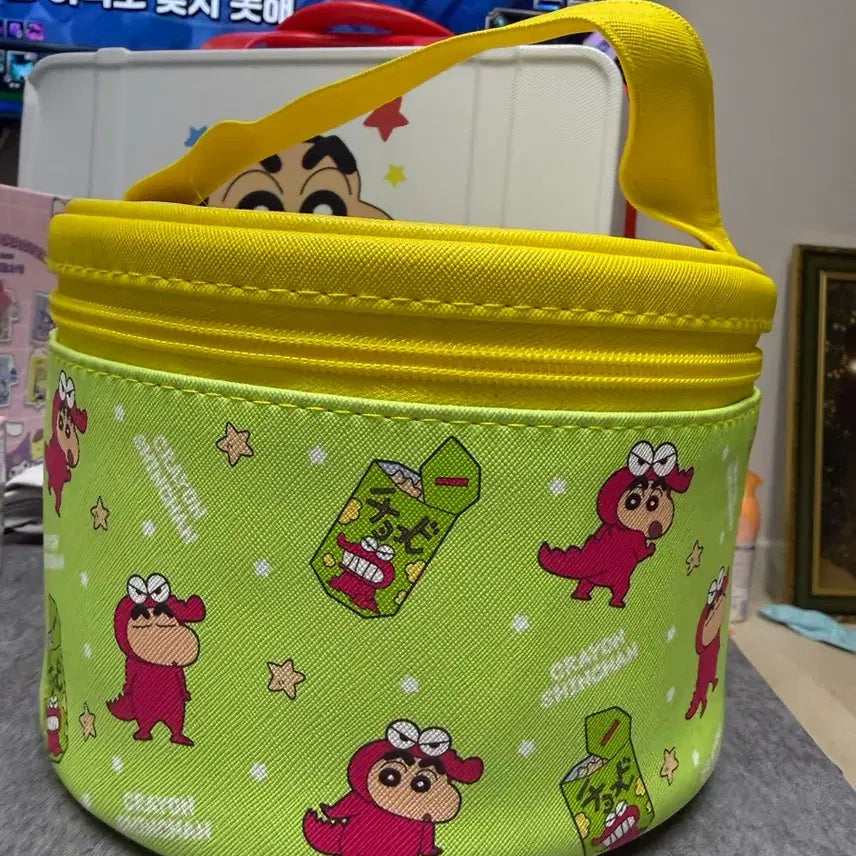 [BUNJANG] Crayon Shin-chan Chocobi Round Pouch Bag / 짱구 초코비 원형 파우치 가방